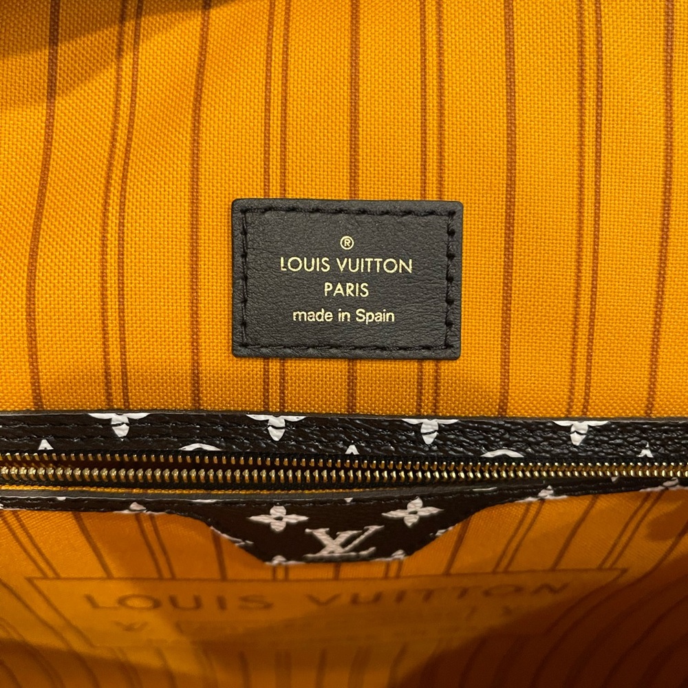 Louis Vuitton Jungle Neverful MM - Picture 6 of 11